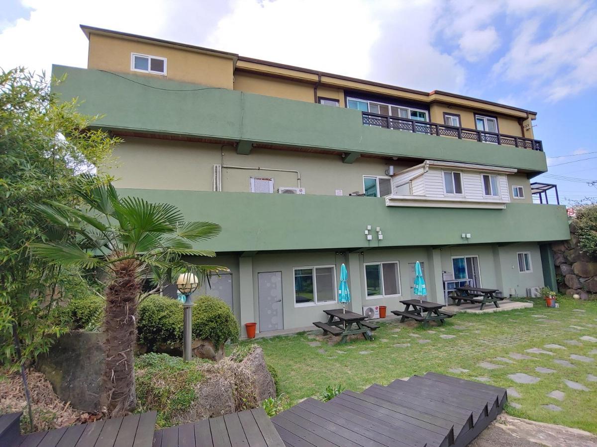 Jeju Oreum Pension المظهر الخارجي الصورة